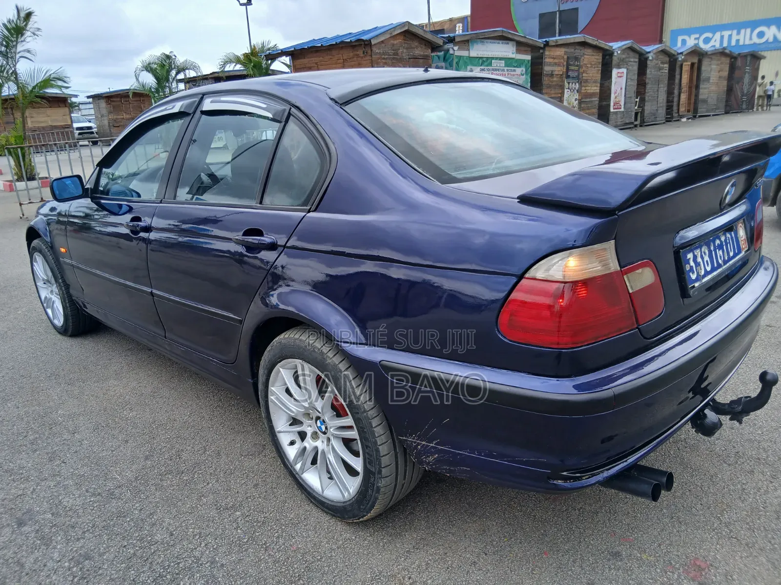 BMW 318i 2000 Bleu