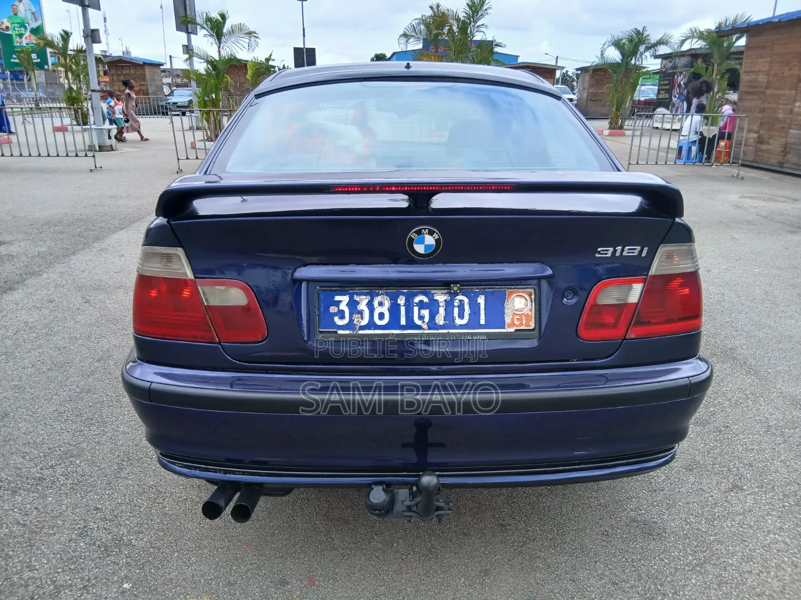 BMW 318i 2000 Bleu