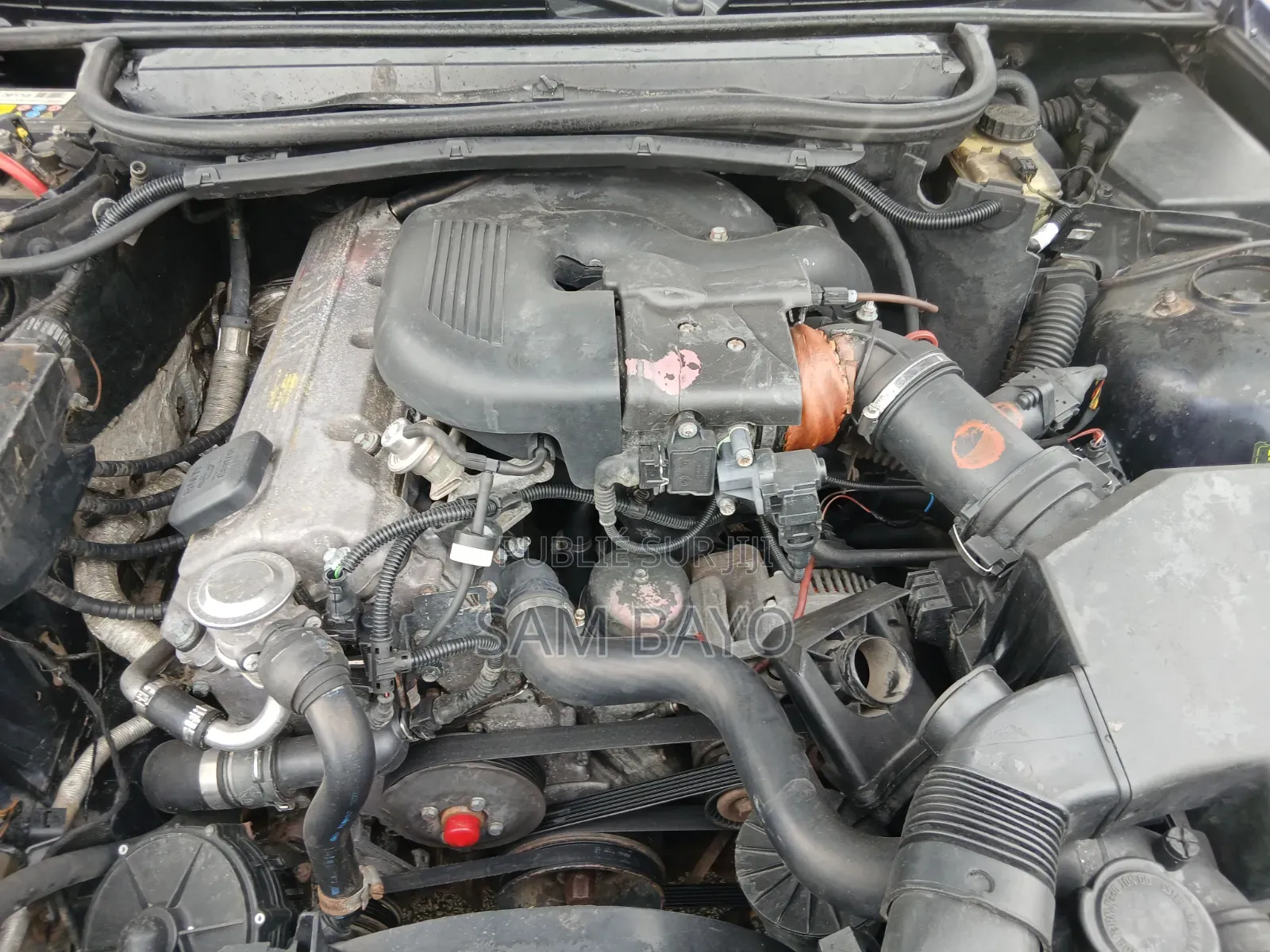 BMW 318i 2000 Bleu
