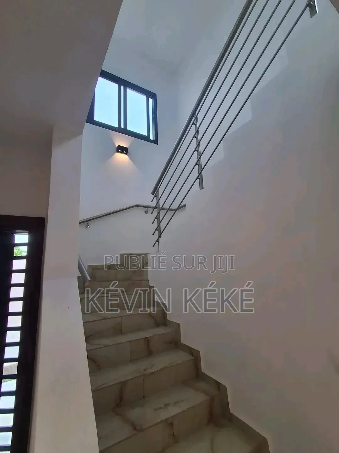 4chbre Duplex dans Grâces Immobilier, Bingerville à Louer
