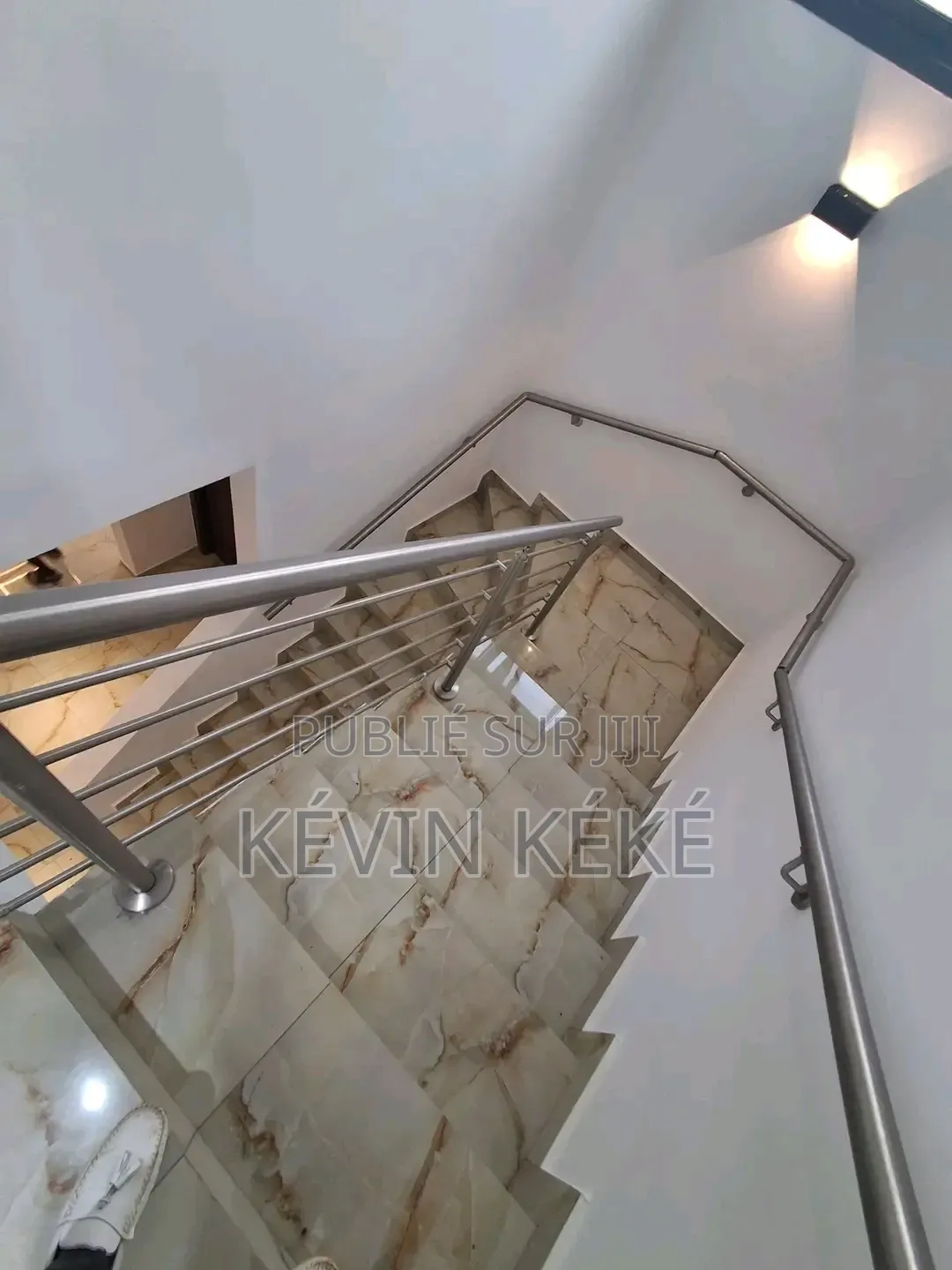 4chbre Duplex dans Grâces Immobilier, Bingerville à Louer