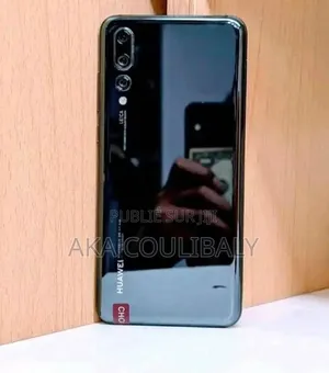 Nouveau Tecno Camon 50 Pro 256 GB Autre