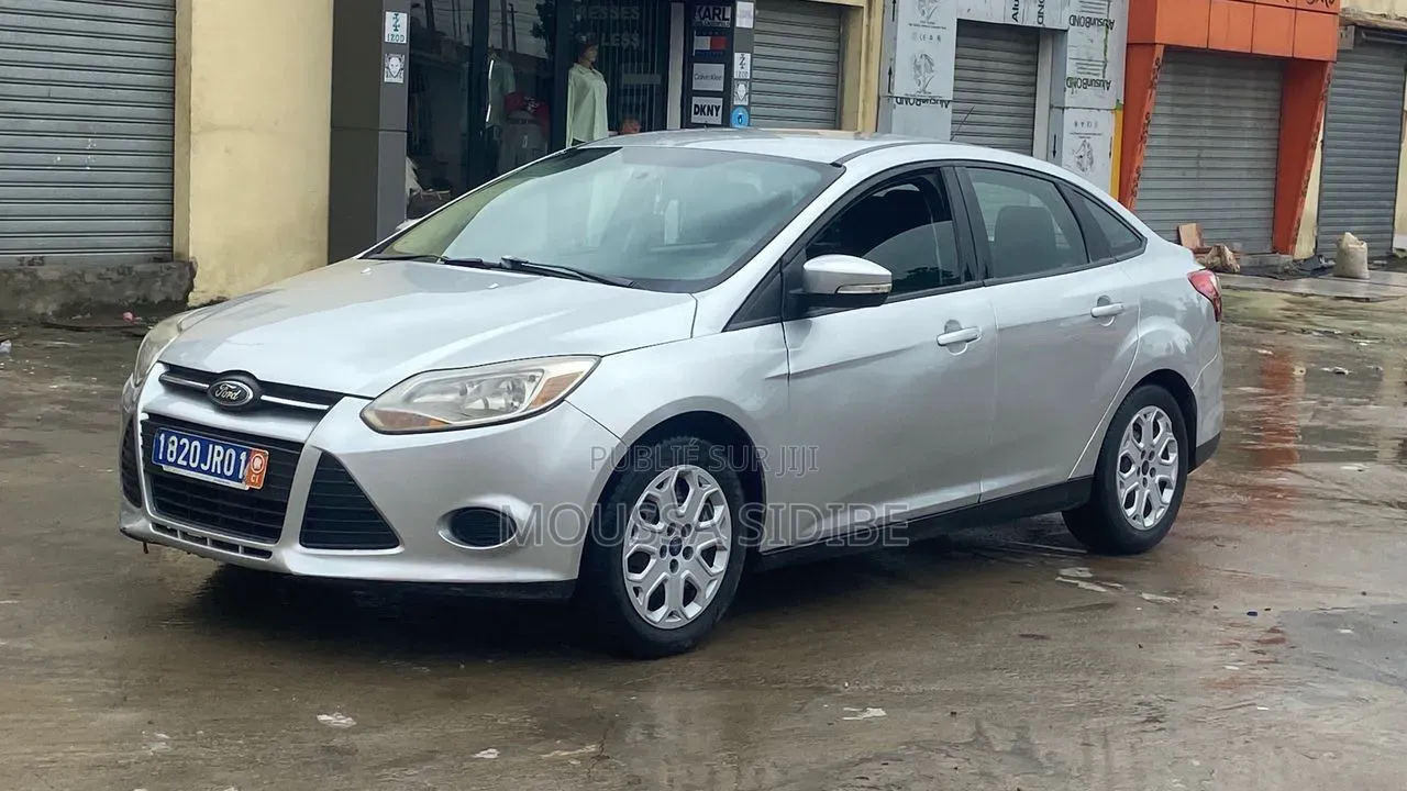 Ford Focus 2014 Gris