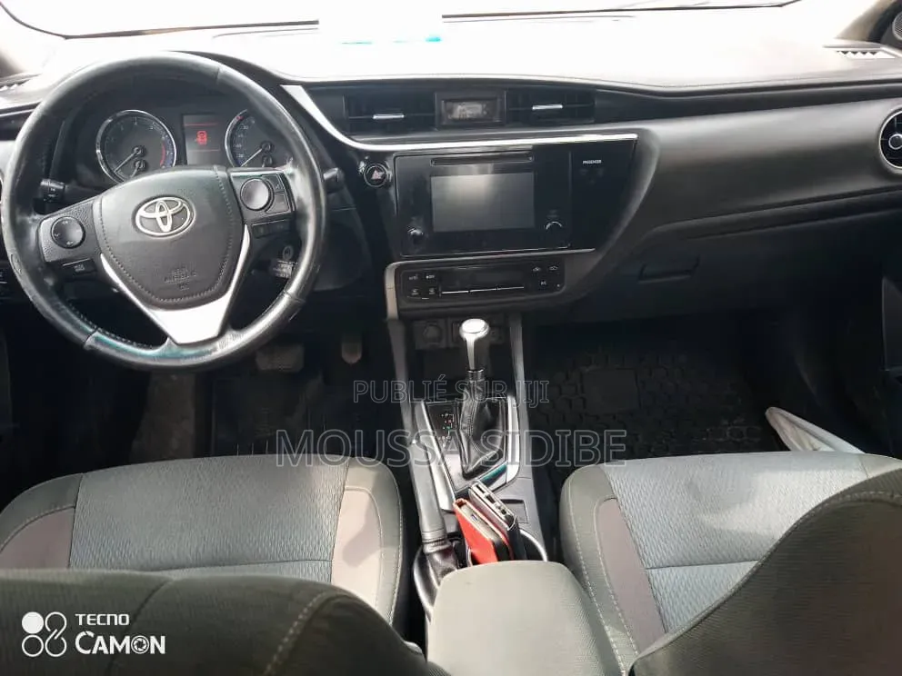 Toyota Corolla 2017 Gris