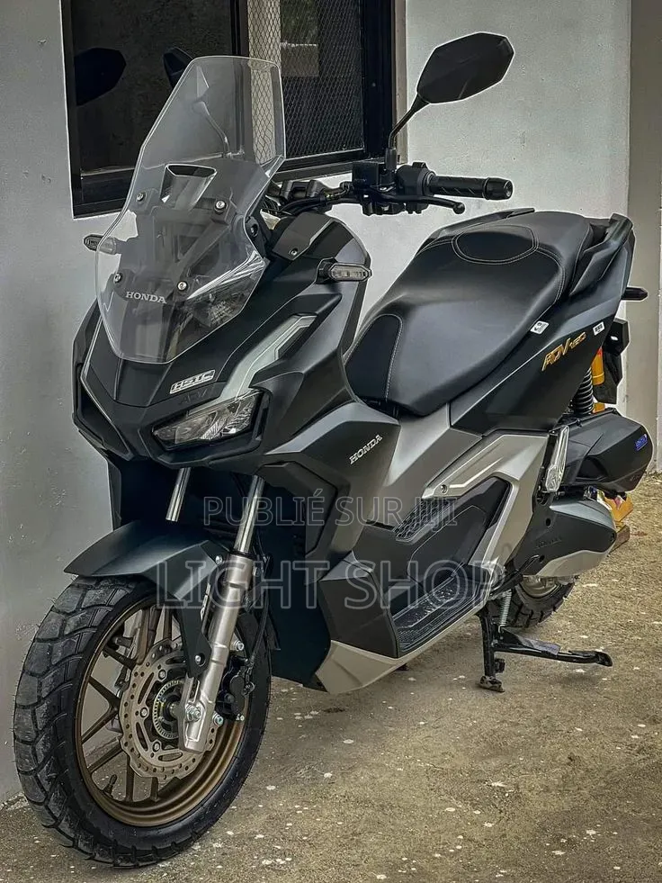 Nouveau Yamaha YBR125 2025 Blanc