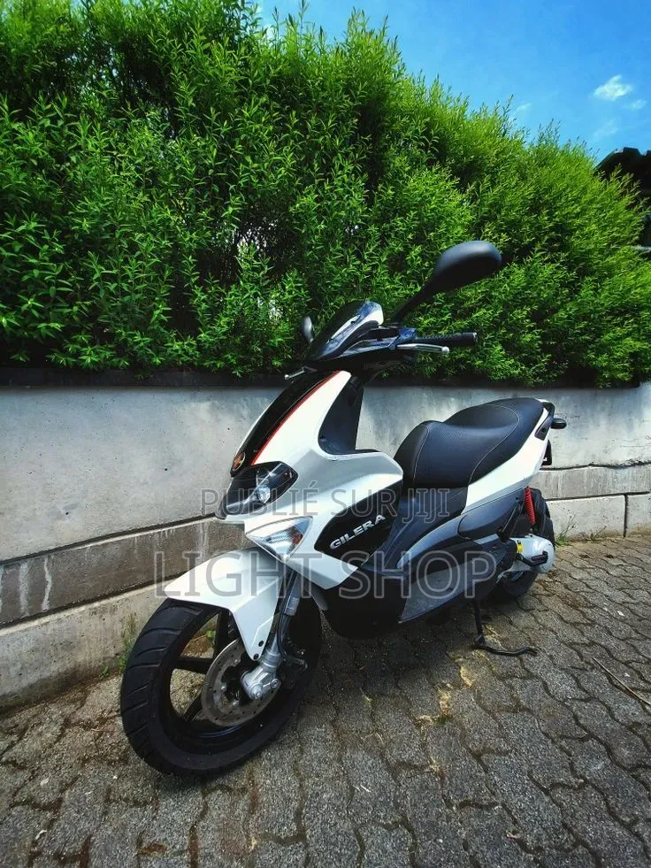 Nouveau Yamaha YBR125 2025 Blanc