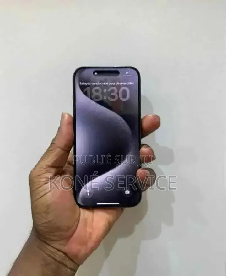 Nouveau Apple iPhone 15 Pro 256 GB Noir