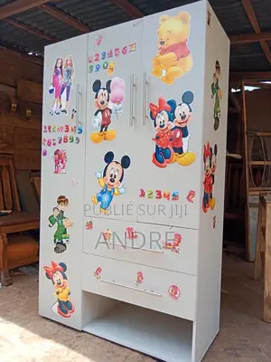 Commode De Bébé De Très Bonne Qualité