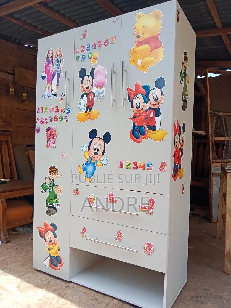 Commode De Bébé De Très Bonne Qualité