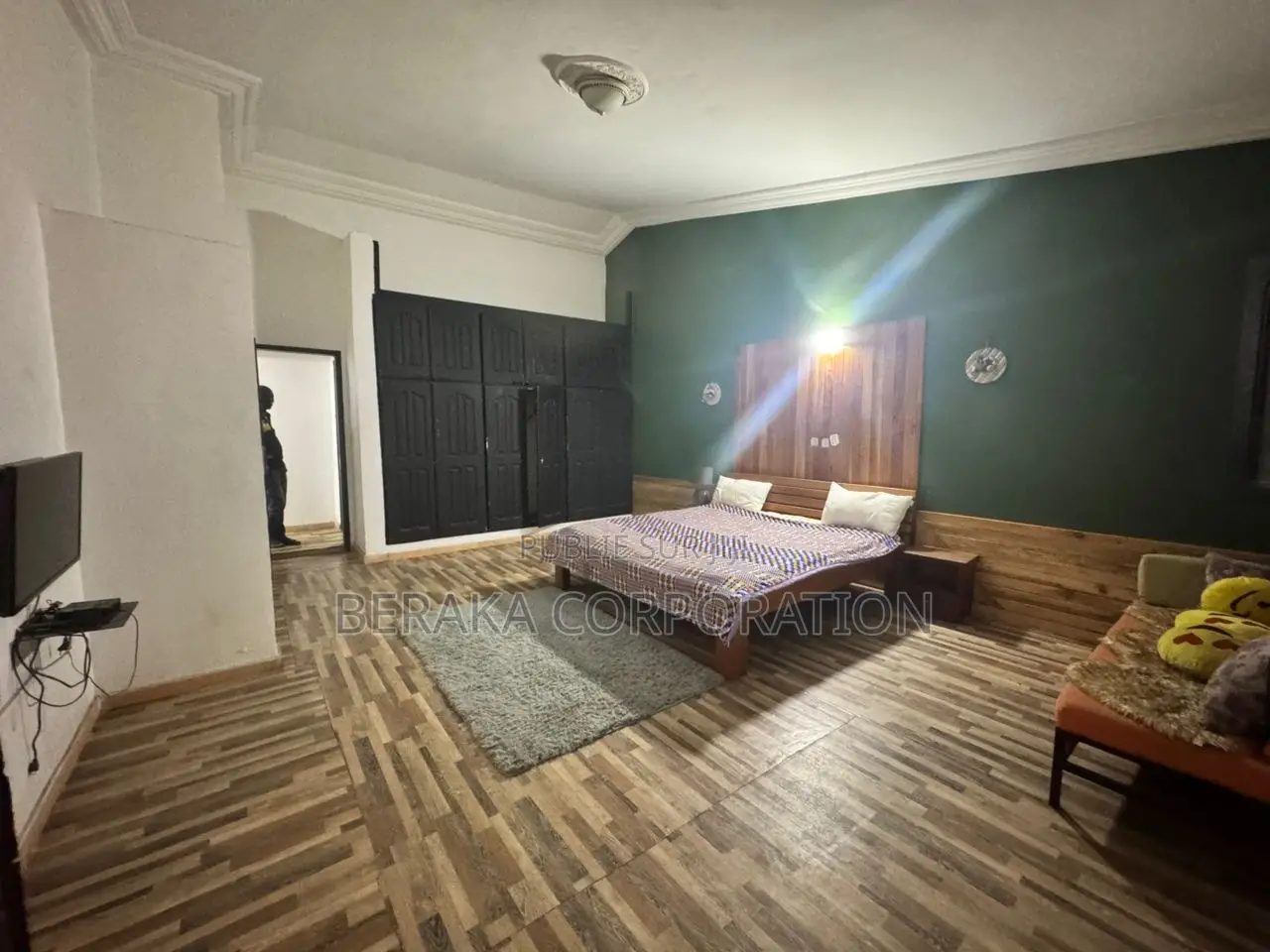 5chbre Duplex dans Beraka Corporation, Cocody à Louer