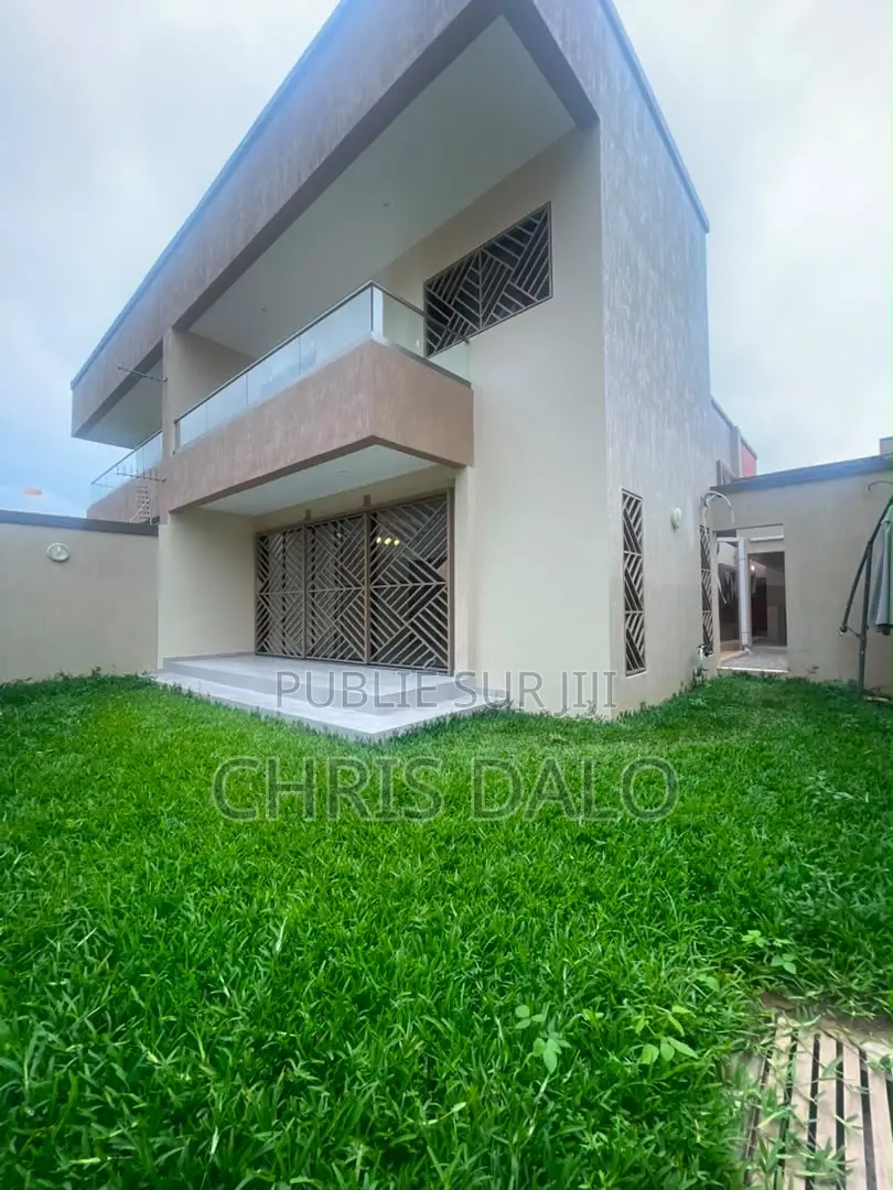 5chbre Duplex dans Adams, Cocody à Louer
