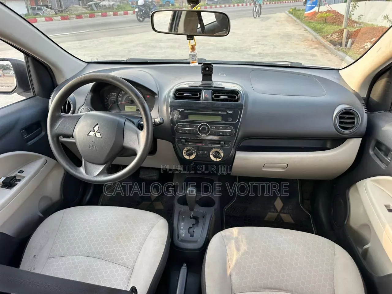 Mitsubishi Mirage 2014 Blanc
