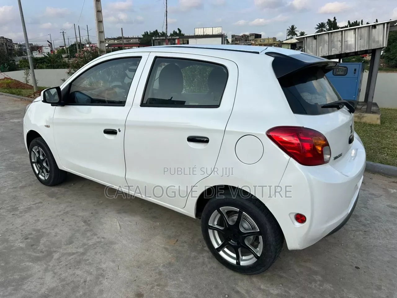 Mitsubishi Mirage 2014 Blanc
