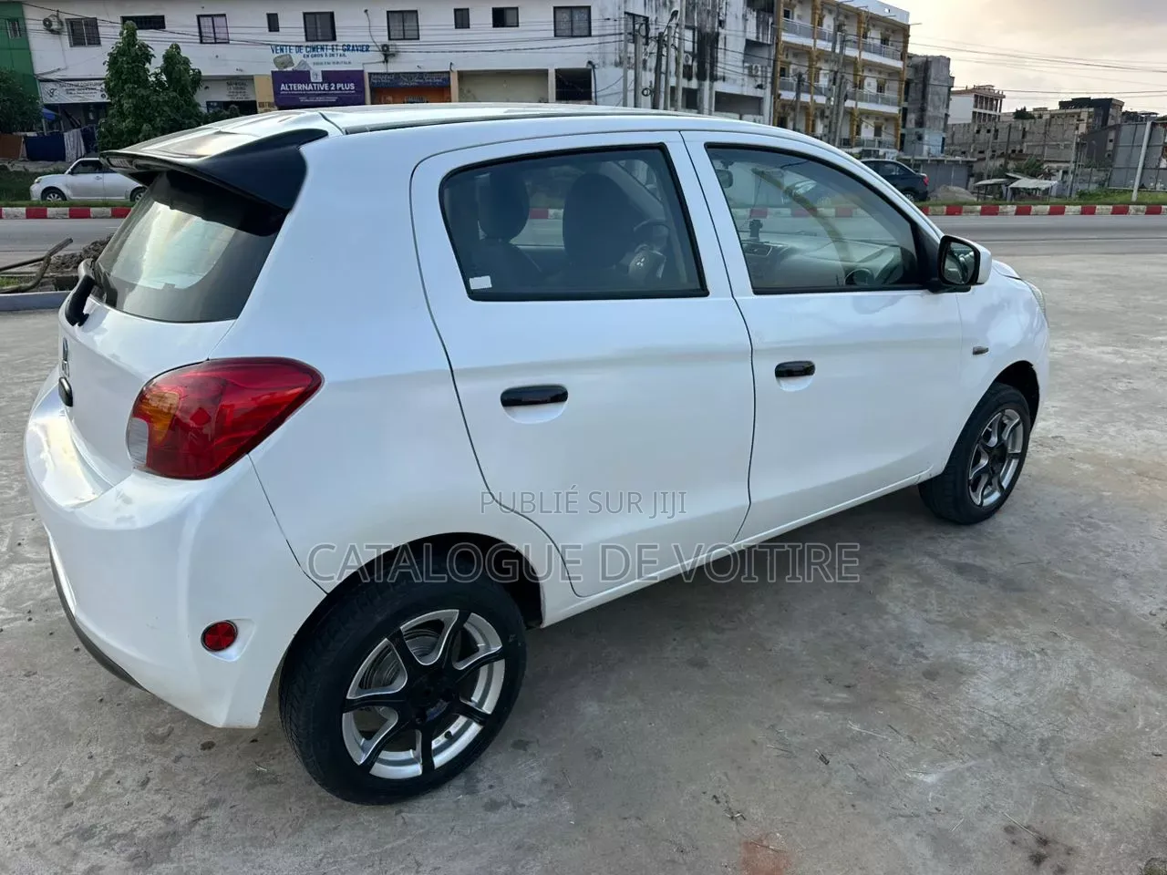 Mitsubishi Mirage 2014 Blanc