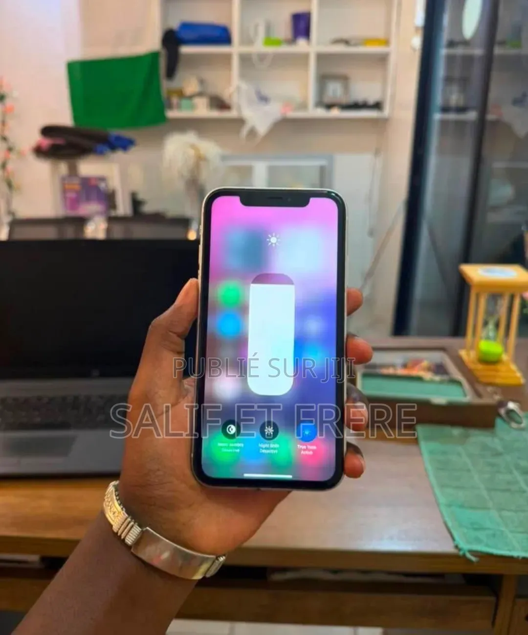 Nouveau Apple iPhone XR 128 GB Autre