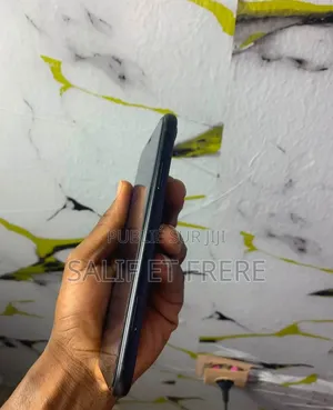 Nouveau Apple iPhone XR 128 GB Autre