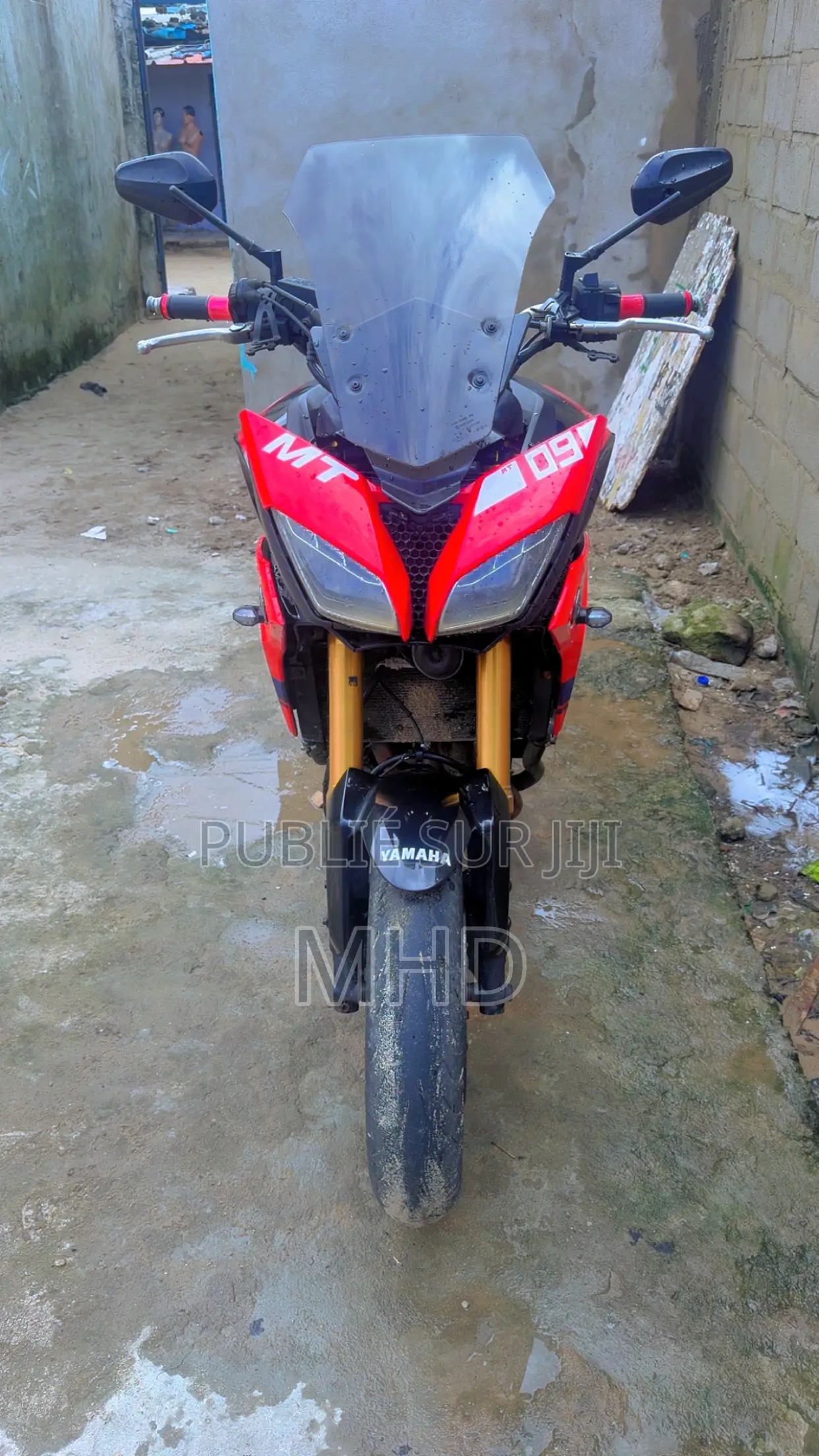 Yamaha Crux 2016 Rouge