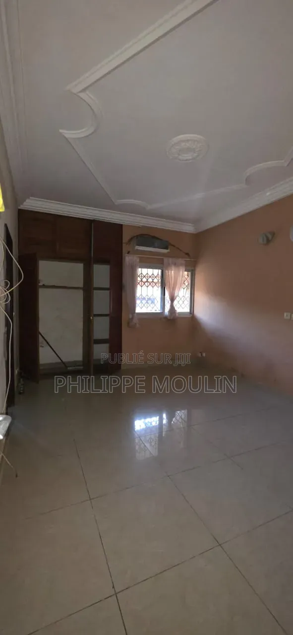13chbre Villa dans Bassam Mockevill à Vendre