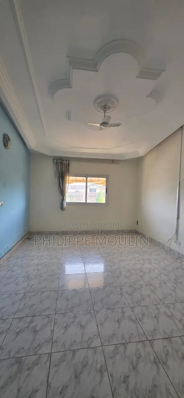 13chbre Villa dans Bassam Mockevill à Vendre