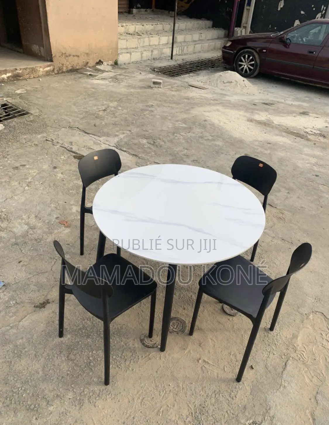 Table À Manger Et 4 Chaises Noir