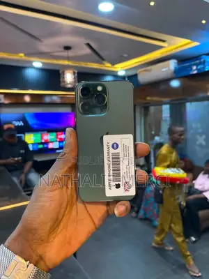 Nouveau Apple iPhone 13 Pro 128 GB Vert