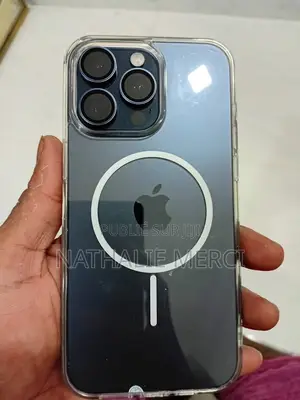 Nouveau Apple iPhone 15 Pro Max 256 GB Noir