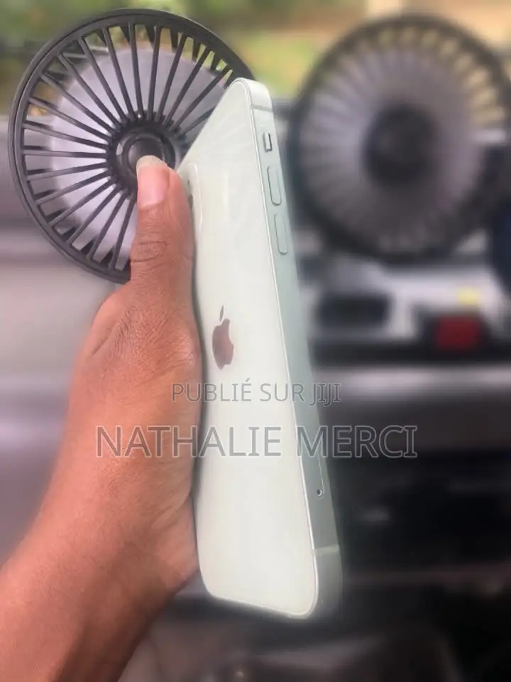 Nouveau Apple iPhone 12 64 GB Blanc