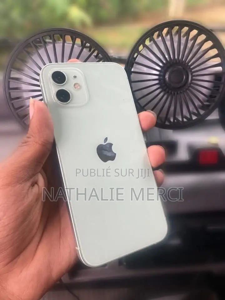 Nouveau Apple iPhone 12 64 GB Blanc