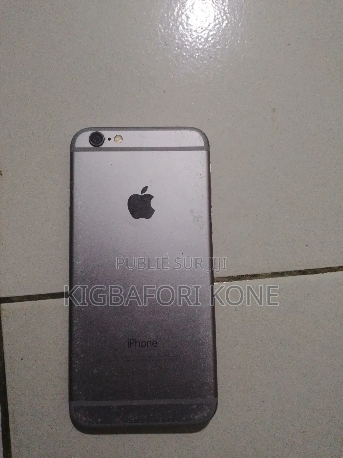 Apple iPhone 6s 32 GB Gris