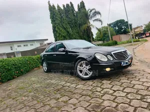 Mercedes-Benz E200 2008 Noir