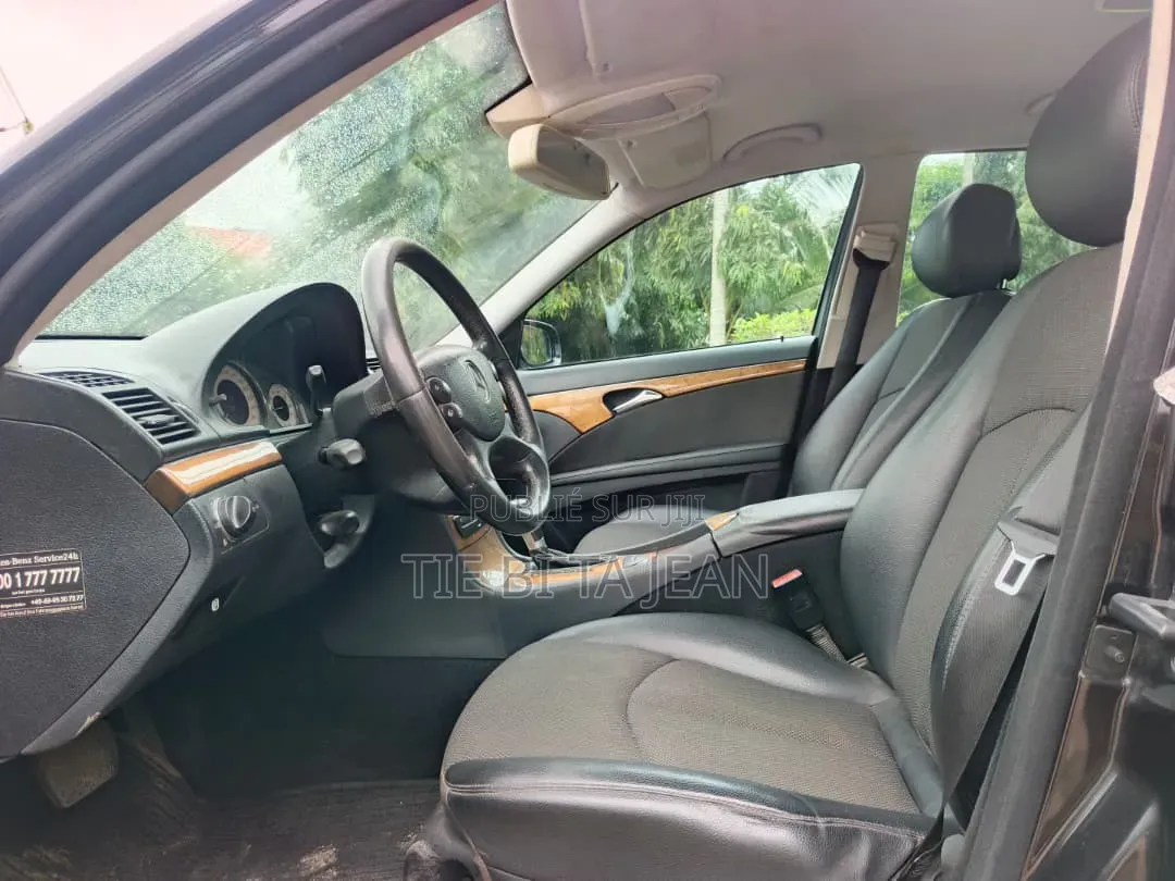 Mercedes-Benz E200 2008 Noir