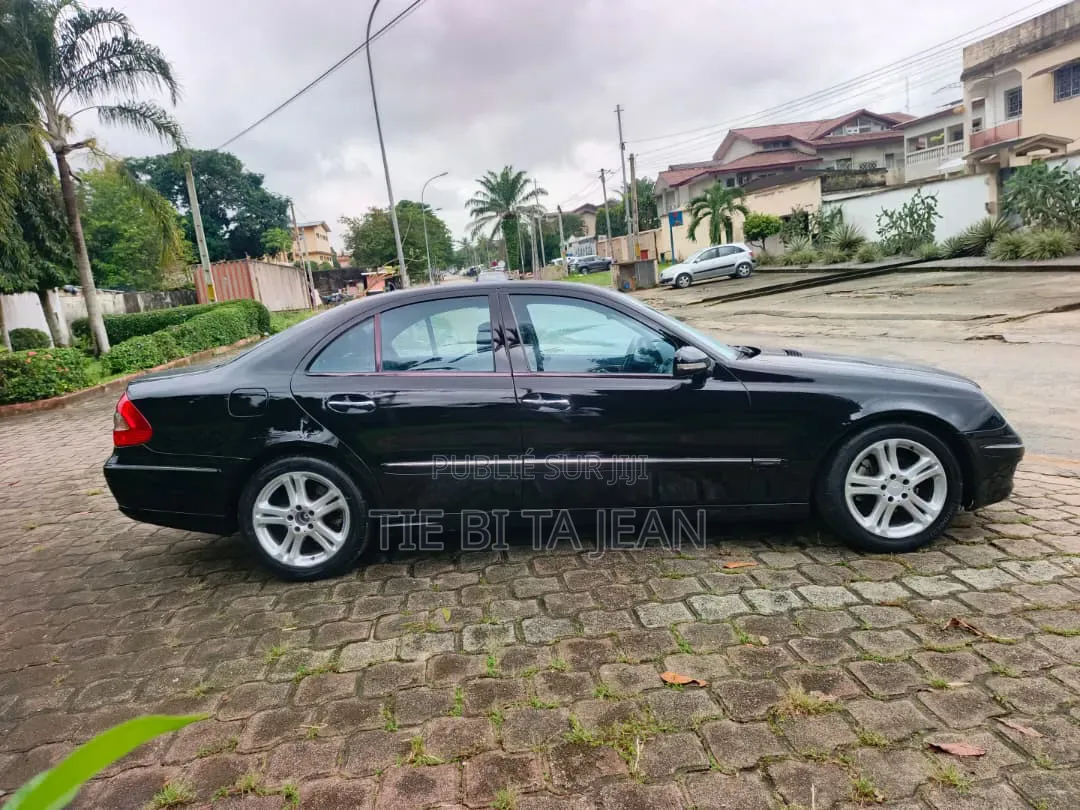 Mercedes-Benz E200 2008 Noir