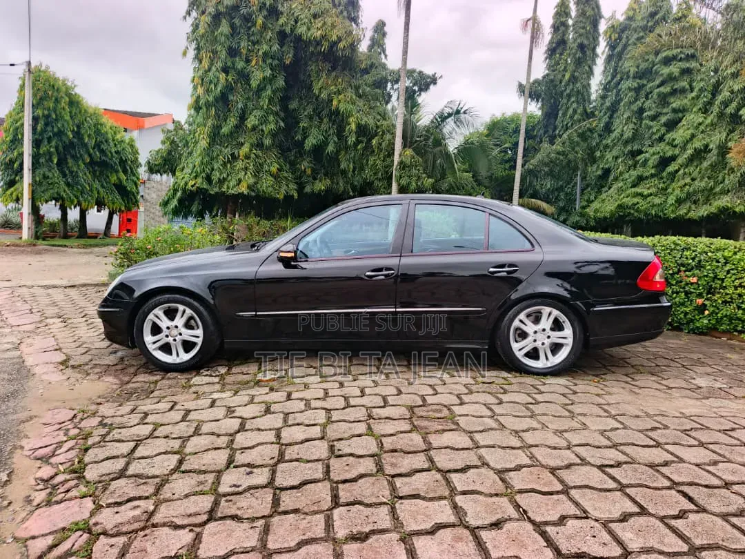Mercedes-Benz E200 2008 Noir