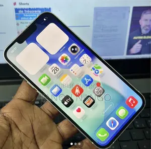 Nouveau Apple iPhone 13 128 GB Blanc