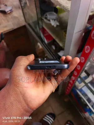 Nouveau Tecno Camon 50 Ultra 512 GB Noir