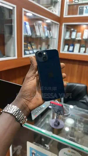 Nouveau Apple iPhone 13 256 GB Noir