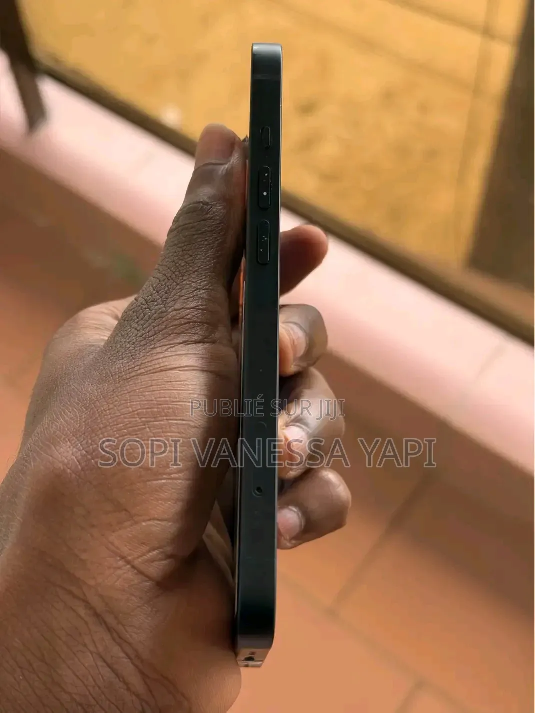 Nouveau Apple iPhone 13 128 GB Noir