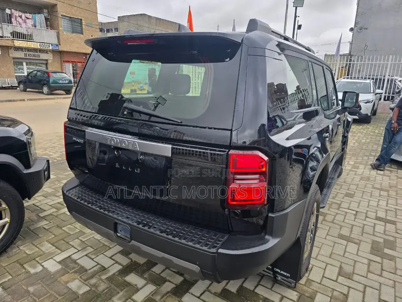 Nouveau Toyota Land Cruiser Prado 2025 Noir