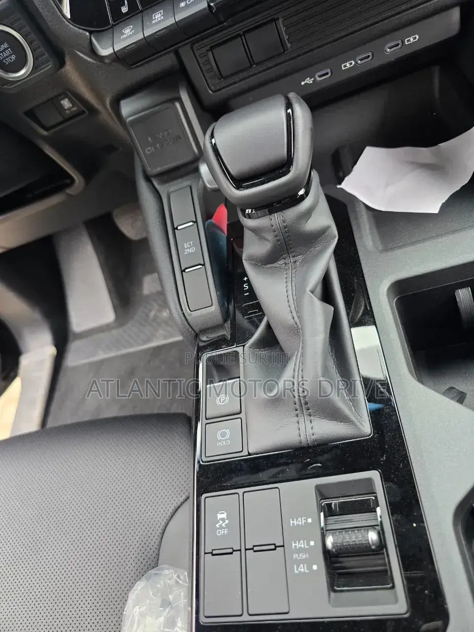 Nouveau Toyota Land Cruiser Prado 2025 Noir