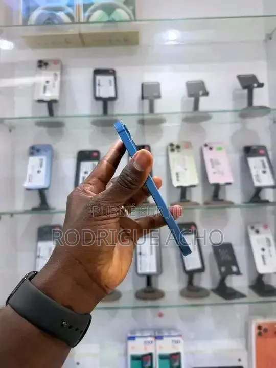 Nouveau Apple iPhone 13 256 GB Bleu