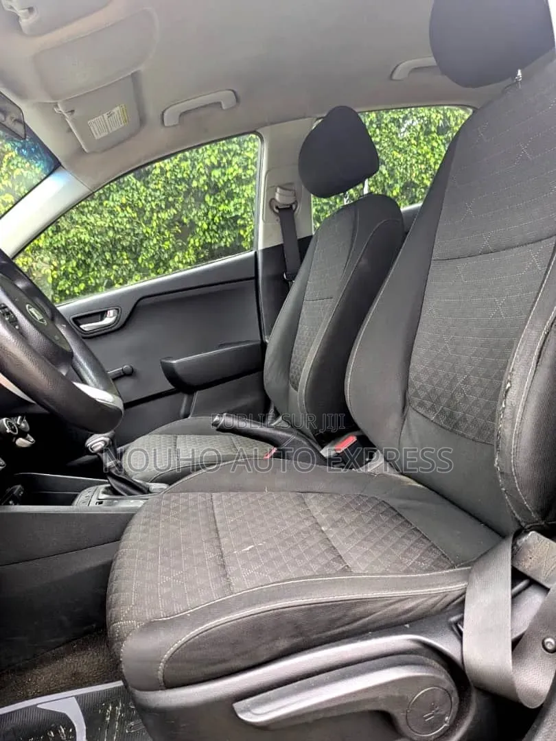 Kia Rio 2018 Noir