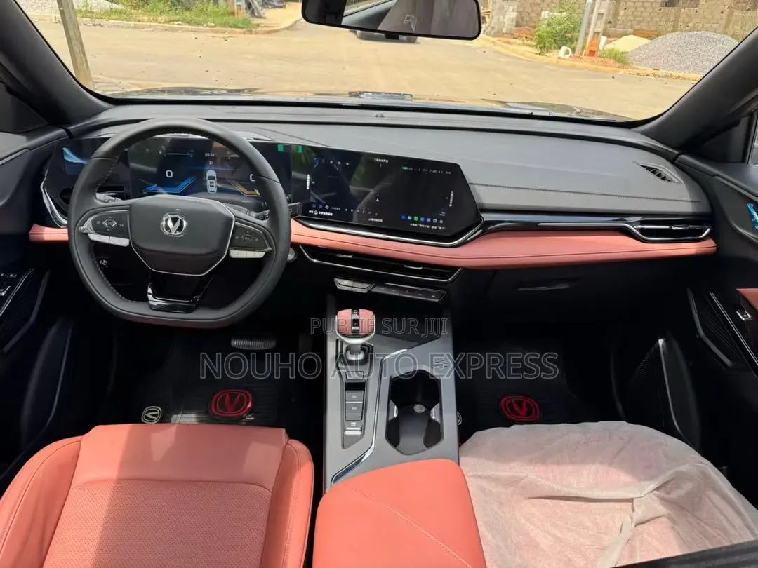 Changan X5 Plus 1.5 Blue Core FWD 2025 Gris