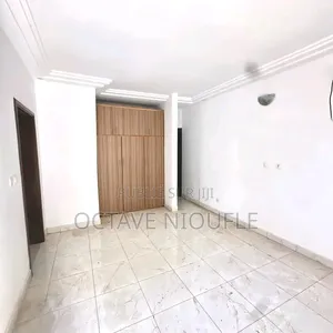 4chbre Duplex dans , Cocody à Louer