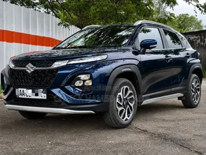 Suzuki Fronx 2024 Bleu