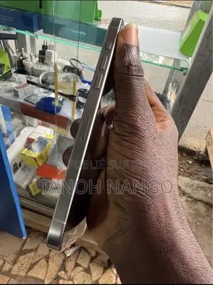 Nouveau Apple iPhone 15 Pro 256 GB Gris