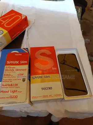 Nouveau Tecno Spark Slim 256 GB Argenté
