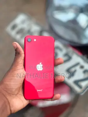 Nouveau Apple iPhone 8 64 GB Rouge