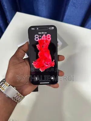 Nouveau Apple iPhone 15 Pro 256 GB Noir