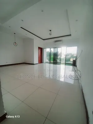 4chbre Appartement dans Léonce Edgar Gbalou, Deux Plateaux à Louer