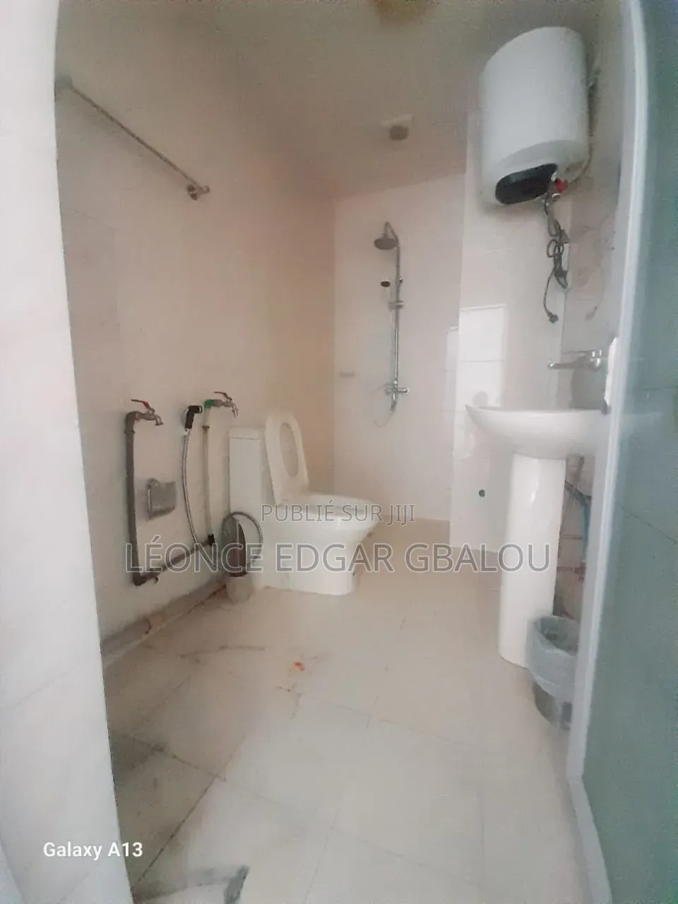 4chbre Appartement dans Léonce Edgar Gbalou, Deux Plateaux à Louer